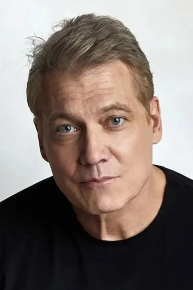Holt McCallany fotoğrafı