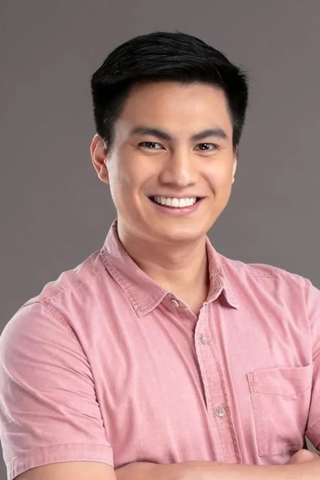 Anjo Damiles fotoğrafı