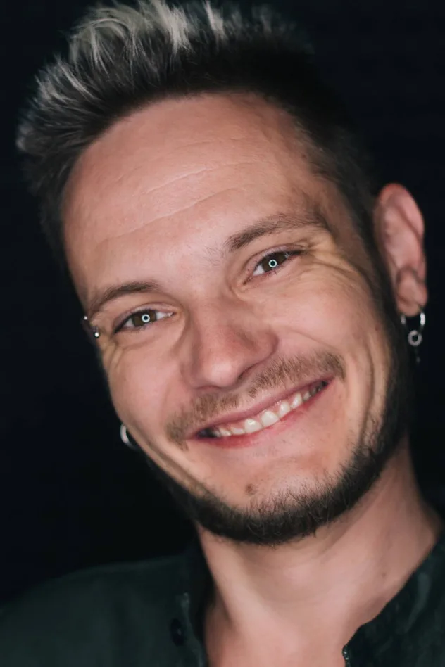 Anton Ragoza fotoğrafı