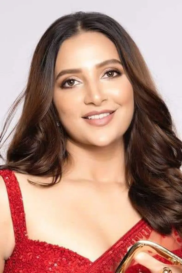 Subhashree Ganguly fotoğrafı