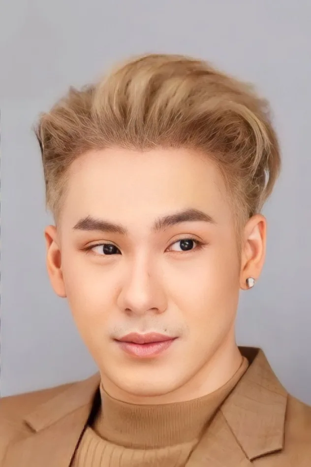 ตั้ม วราวุธ โพธิ์ยิ้ม fotoğrafı