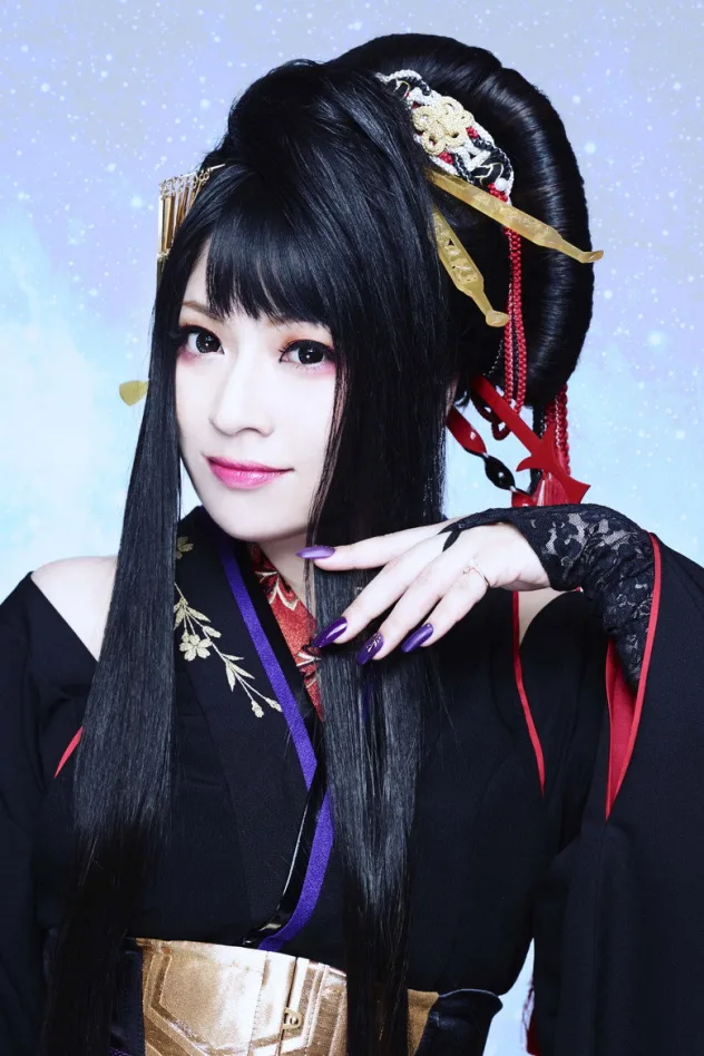 鈴華ゆう子 fotoğrafı