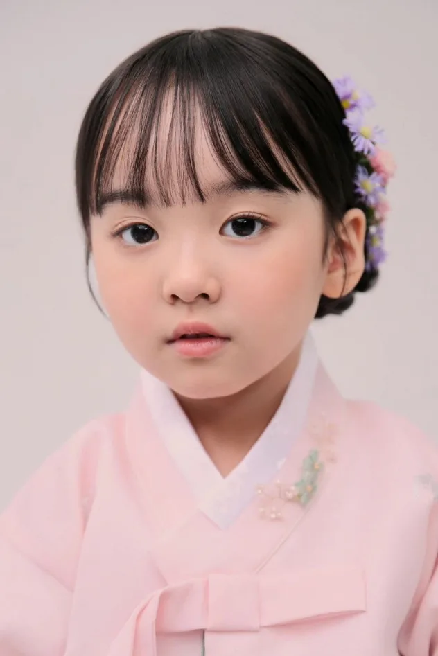 Kim Si-on fotoğrafı