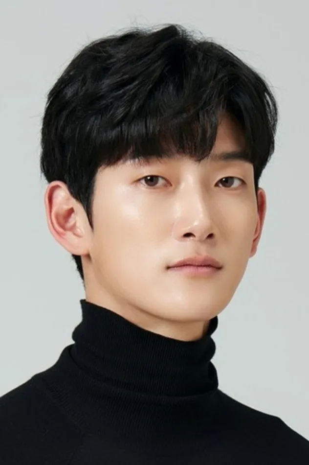 Kim Woo-Dam fotoğrafı