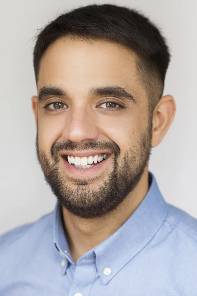 George Bukhari fotoğrafı