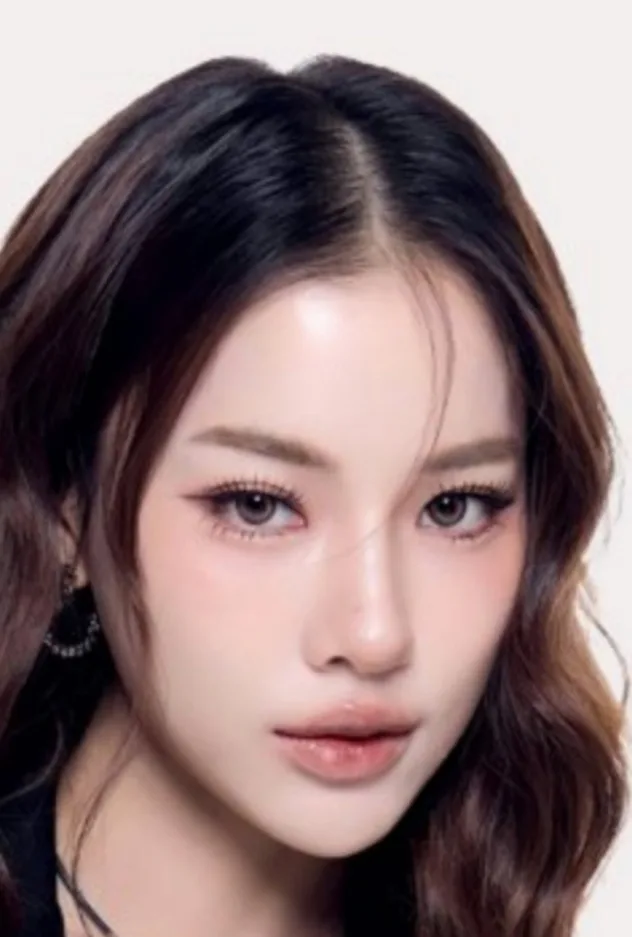 พลอย จุฑามาศ fotoğrafı