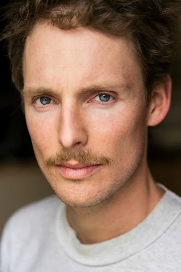 Guy Montgomery fotoğrafı