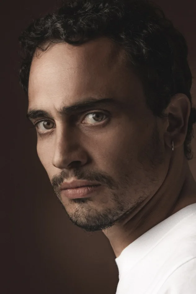 Simone Liberati fotoğrafı