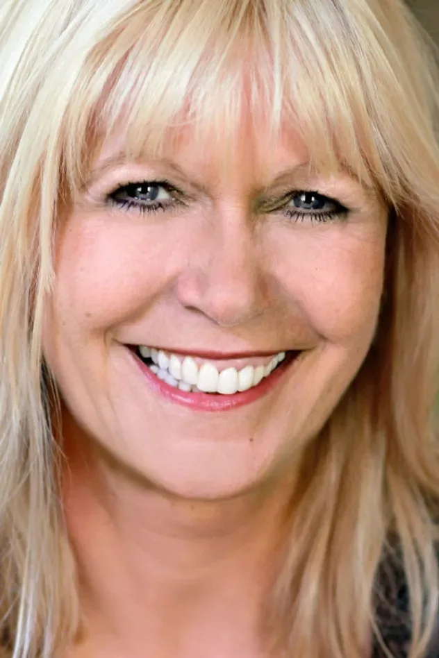 Обложка для Julie Peasgood