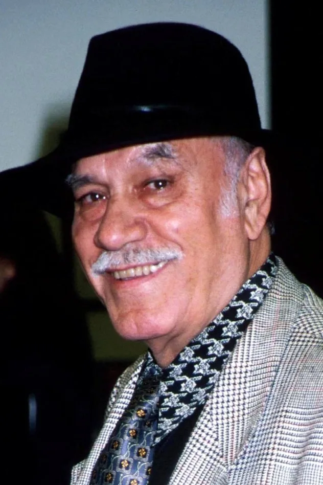 Aldo Sambrell fotoğrafı