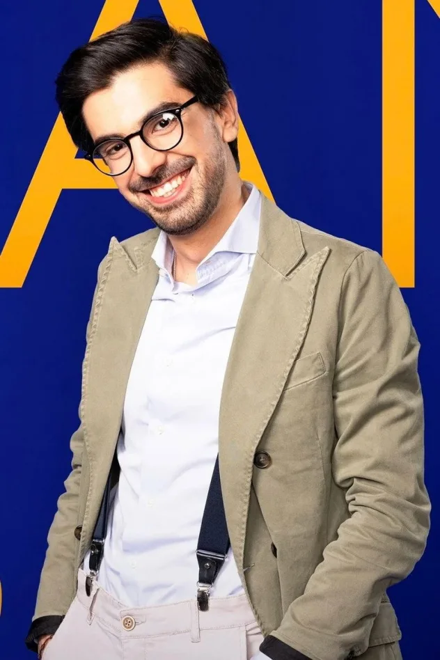 Credit poster