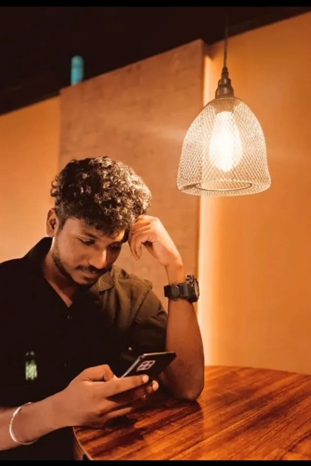 Ajay Ashok fotoğrafı