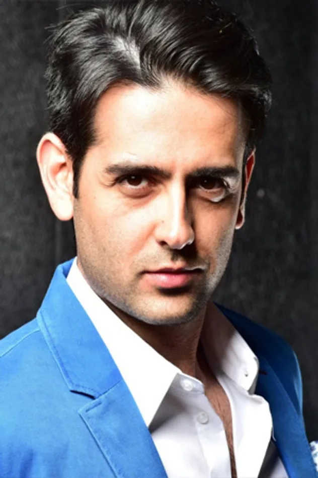 Amirhossein Arman fotoğrafı