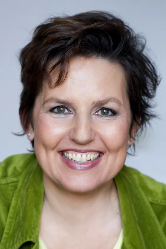 Ariela Sarbacher fotoğrafı