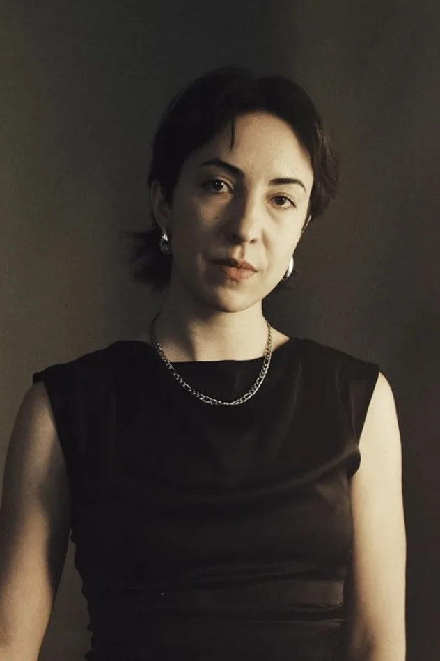 Sophy Romvari fotoğrafı