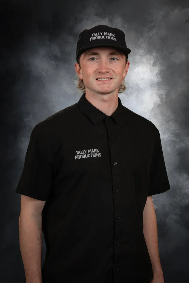 Riley McMahon photo