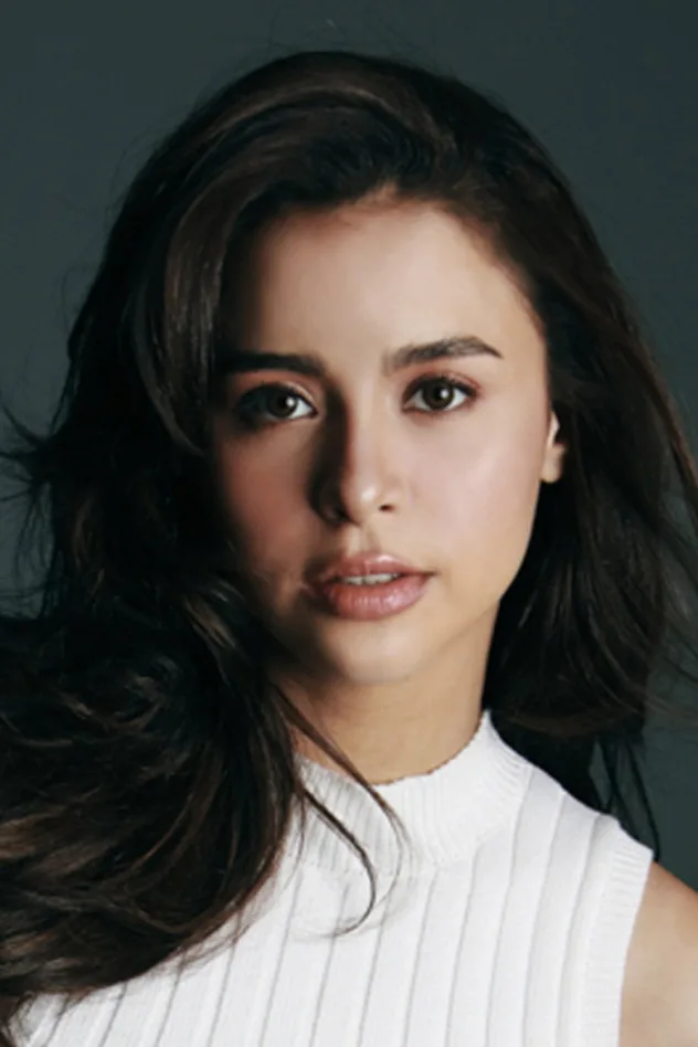 Yassi Pressman fotoğrafı