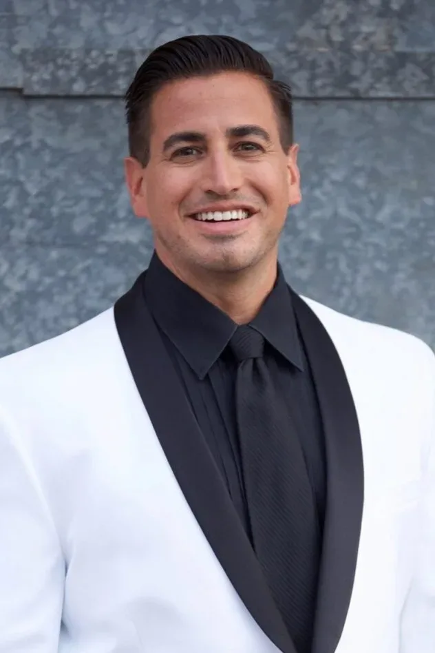 صورة الغلاف لـ Justin Roberts