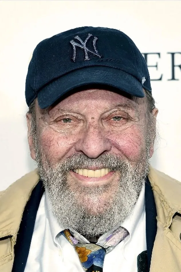 Chuck Low fotoğrafı