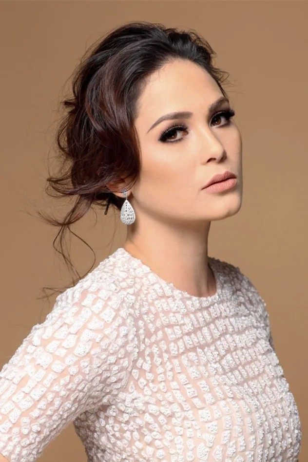 Kristine Hermosa için kapak görseli