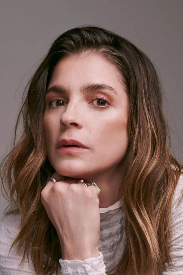 Cover image for Irene Azuela
