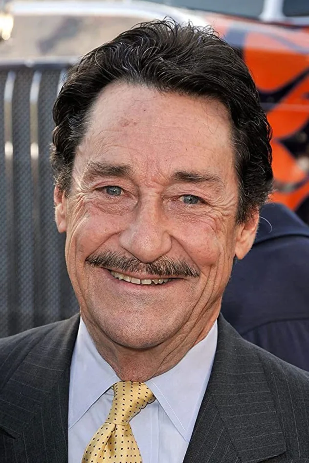 Peter Cullen fotoğrafı