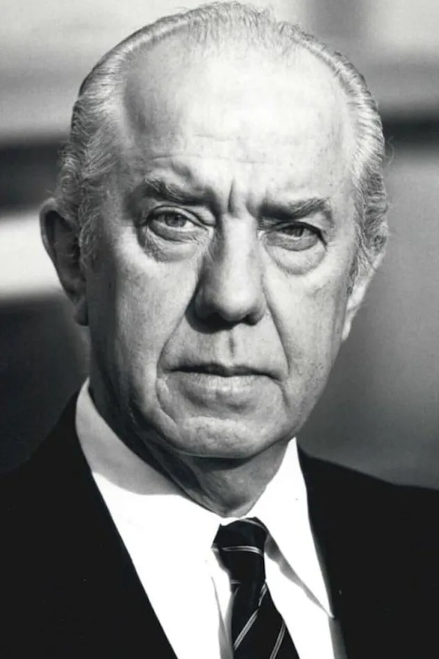 Ian Abercrombie fotoğrafı