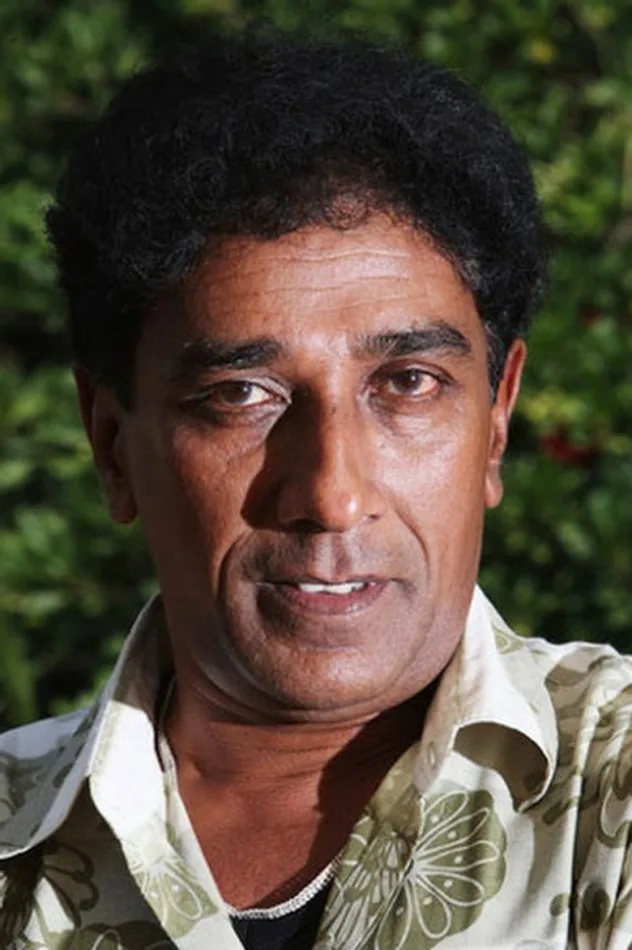 Cover image for Mahendra Perera