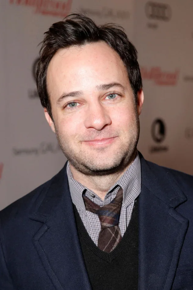 Danny Strong fotoğrafı