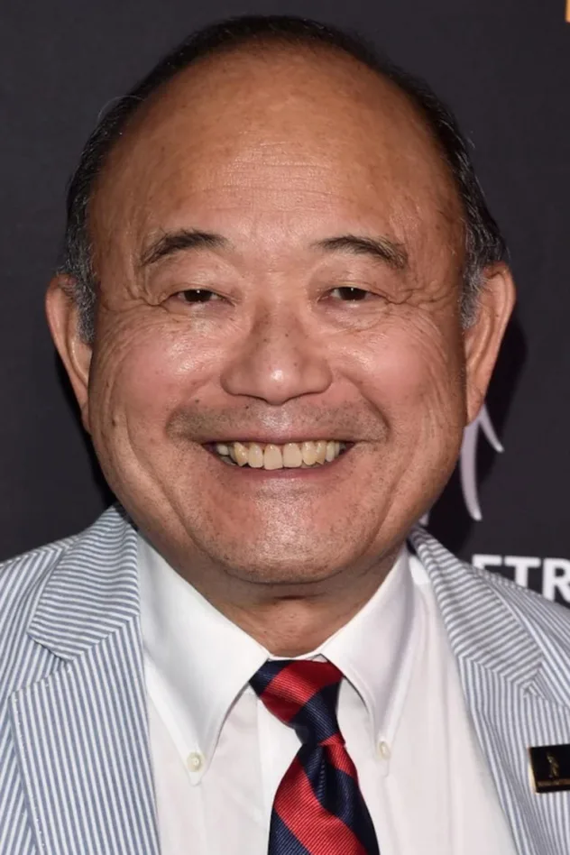 Clyde Kusatsu fotoğrafı