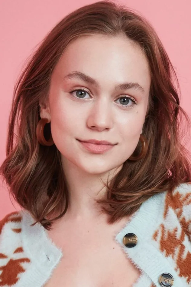 Ella Ballentine fotoğrafı