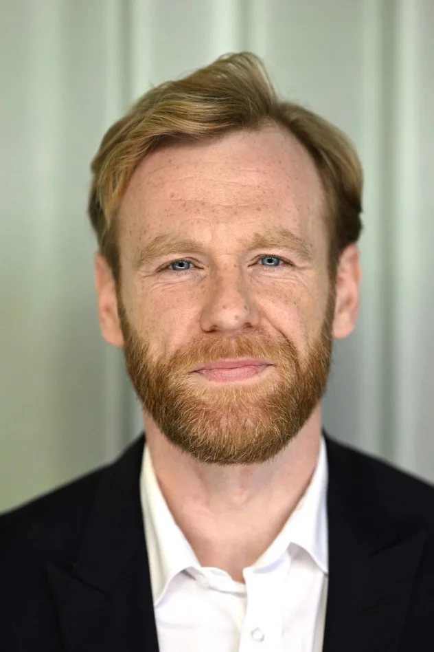 Brian Gleeson fotoğrafı