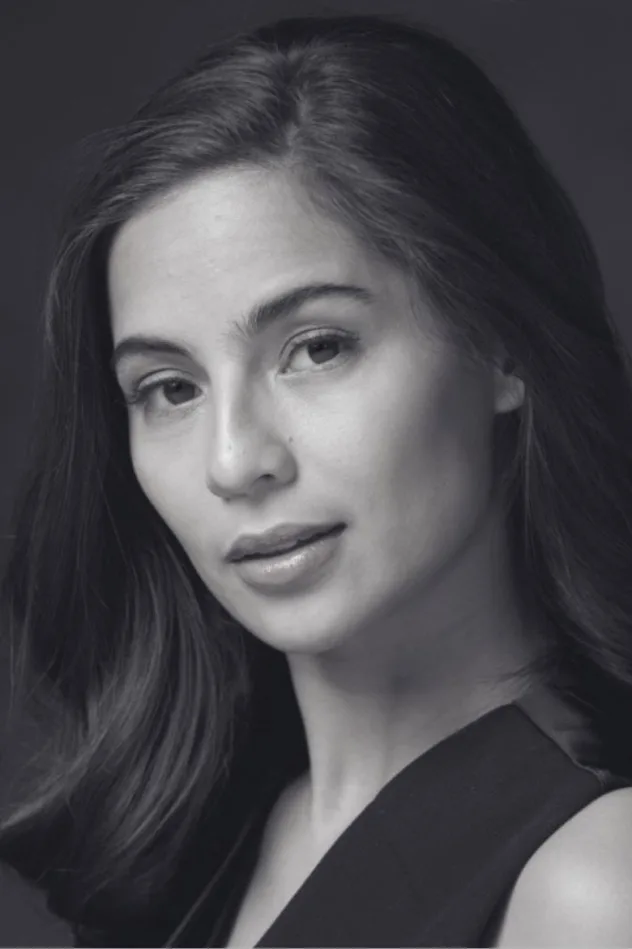 Обложка для Jasmine Curtis-Smith