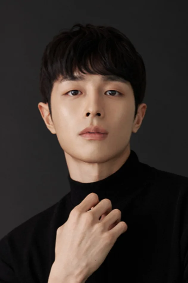Kwon Hyuk fotoğrafı