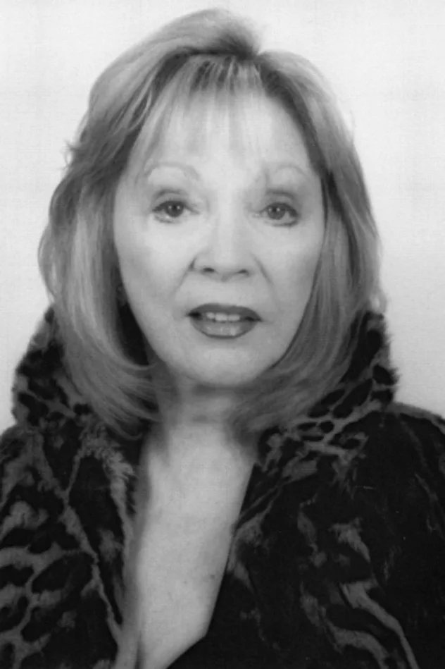 Lyla Hay Owen fotoğrafı
