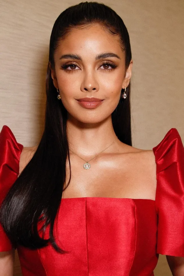 Обложка для Megan Young
