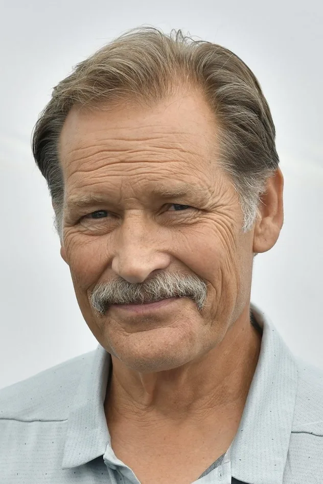 James Remar fotoğrafı