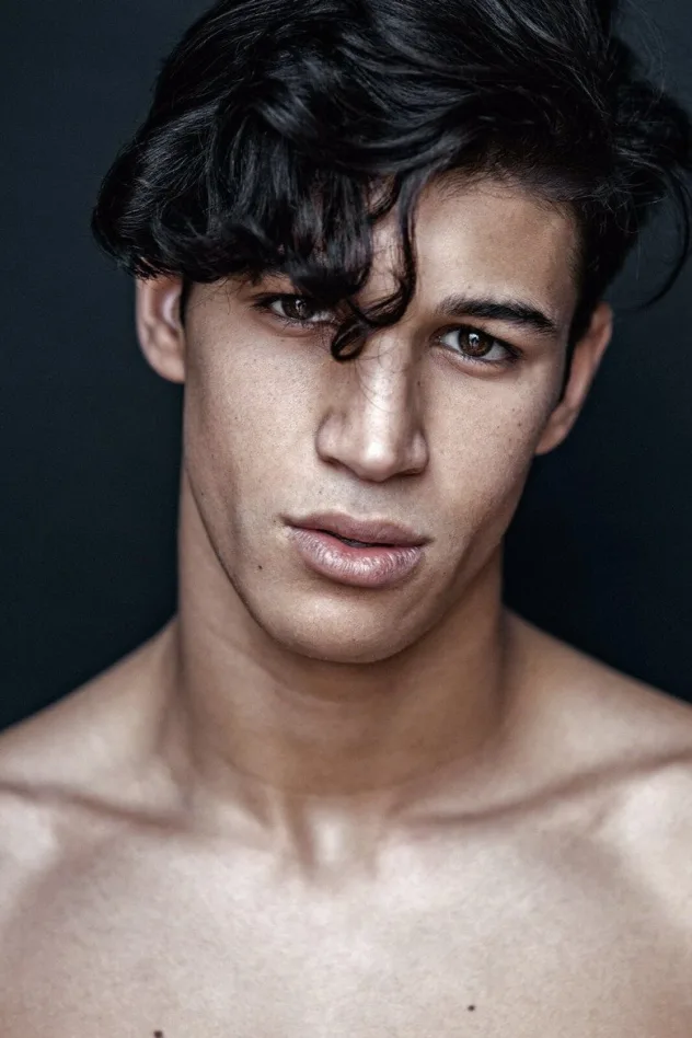 Adil Koukouh photo