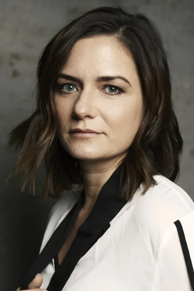 Eileen Álvarez için kapak görseli