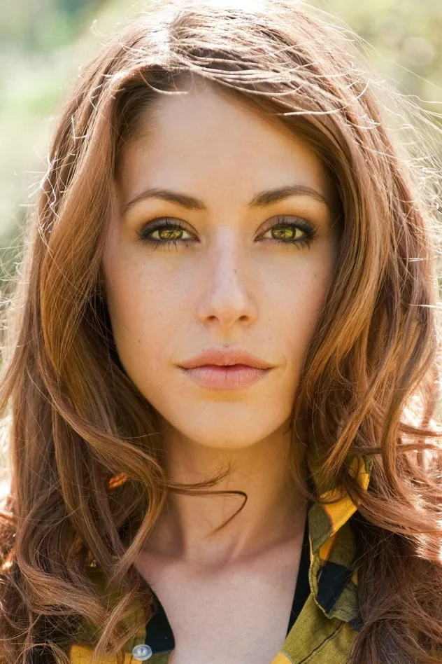 Amanda Crew fotoğrafı