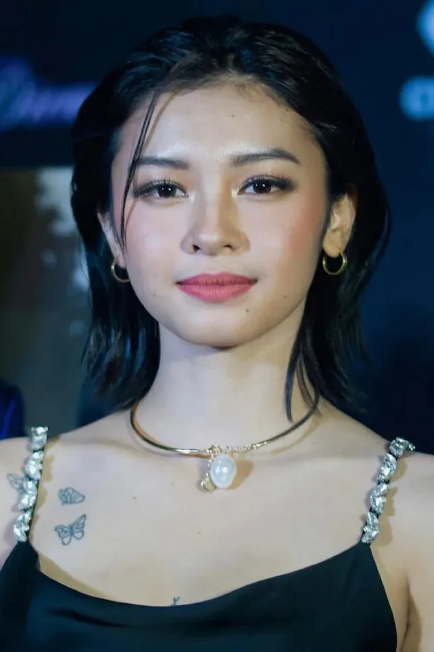 Cover image for Aliya Raymundo