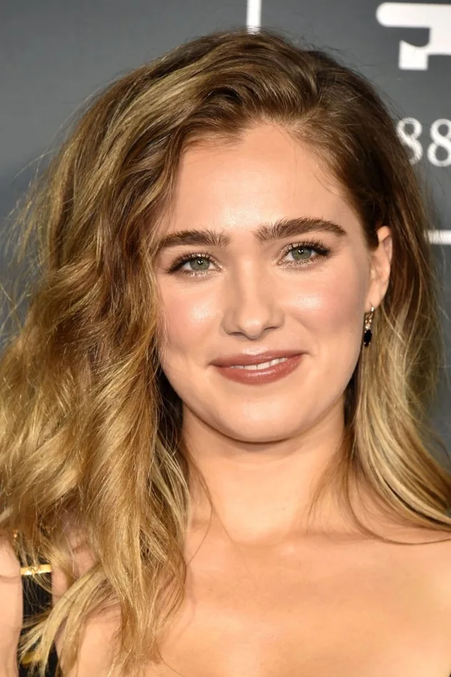 Haley Lu Richardson fotoğrafı