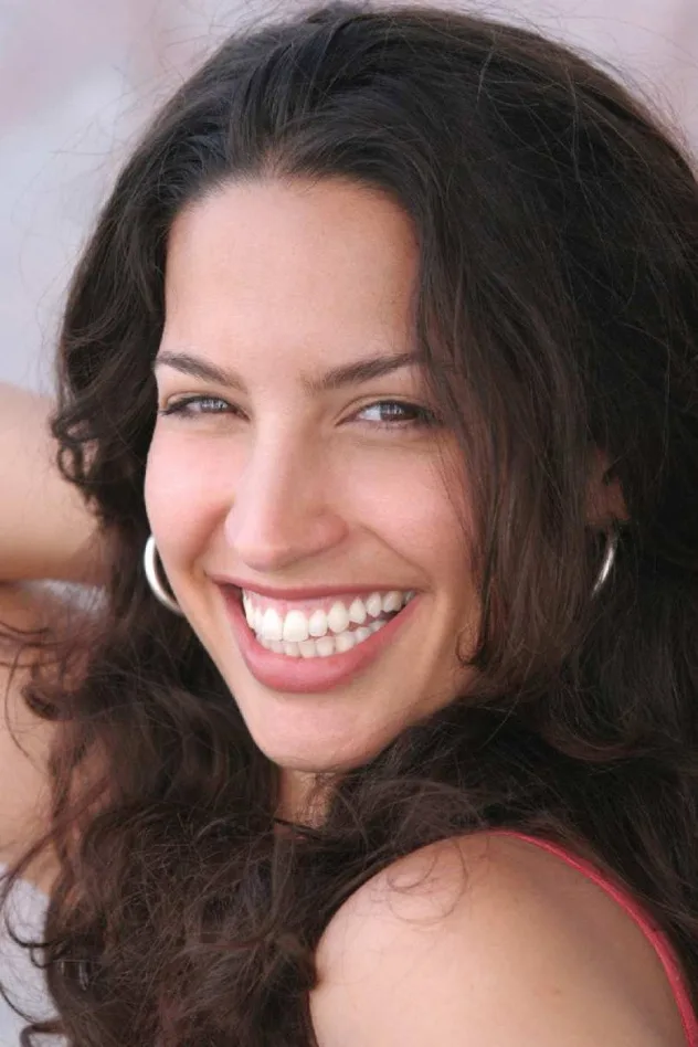 Cover image for Laura Ramos