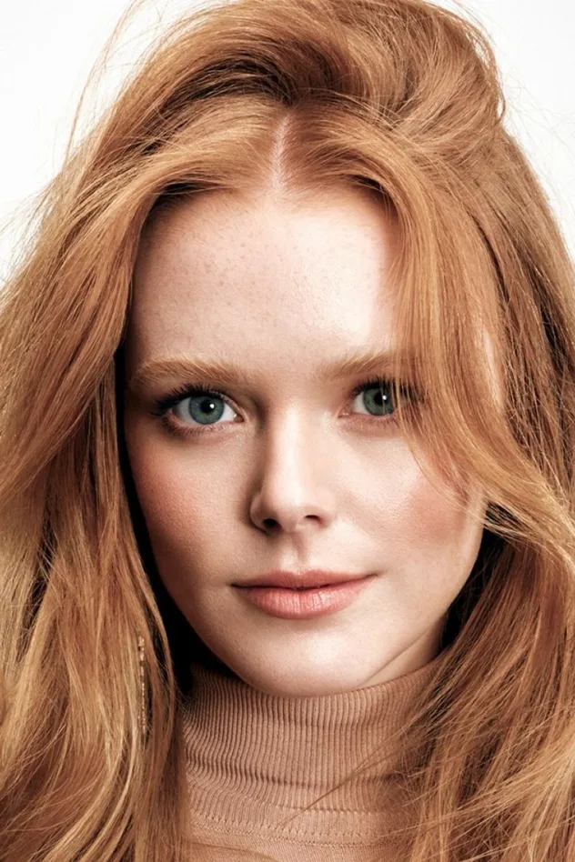Abigail Cowen fotoğrafı