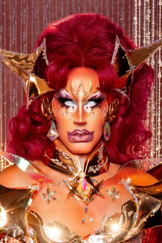 Credit poster