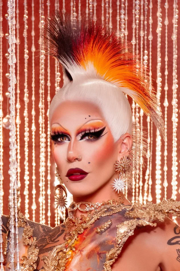 Credit poster