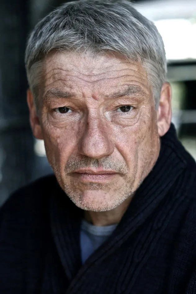 Simon Armstrong fotoğrafı