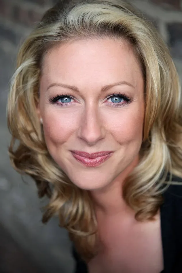 صورة الغلاف لـ Faye Tozer