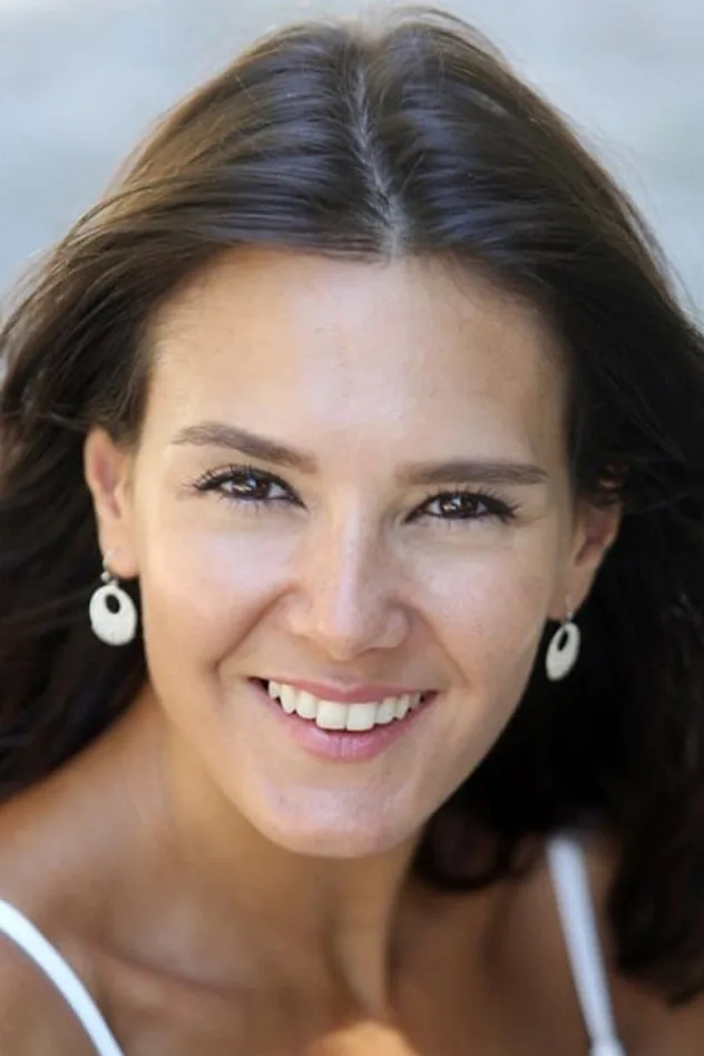 Duygu Özşen photo