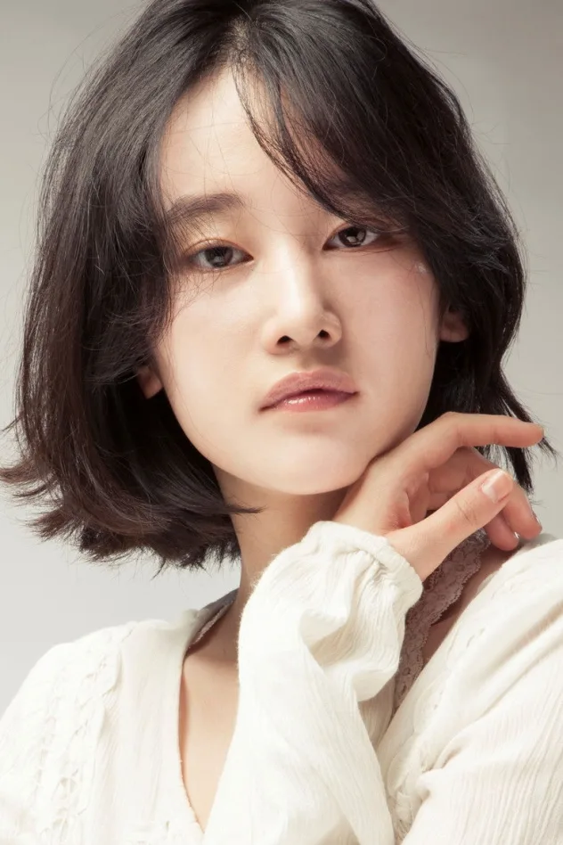 Jeon Jong-seo fotoğrafı